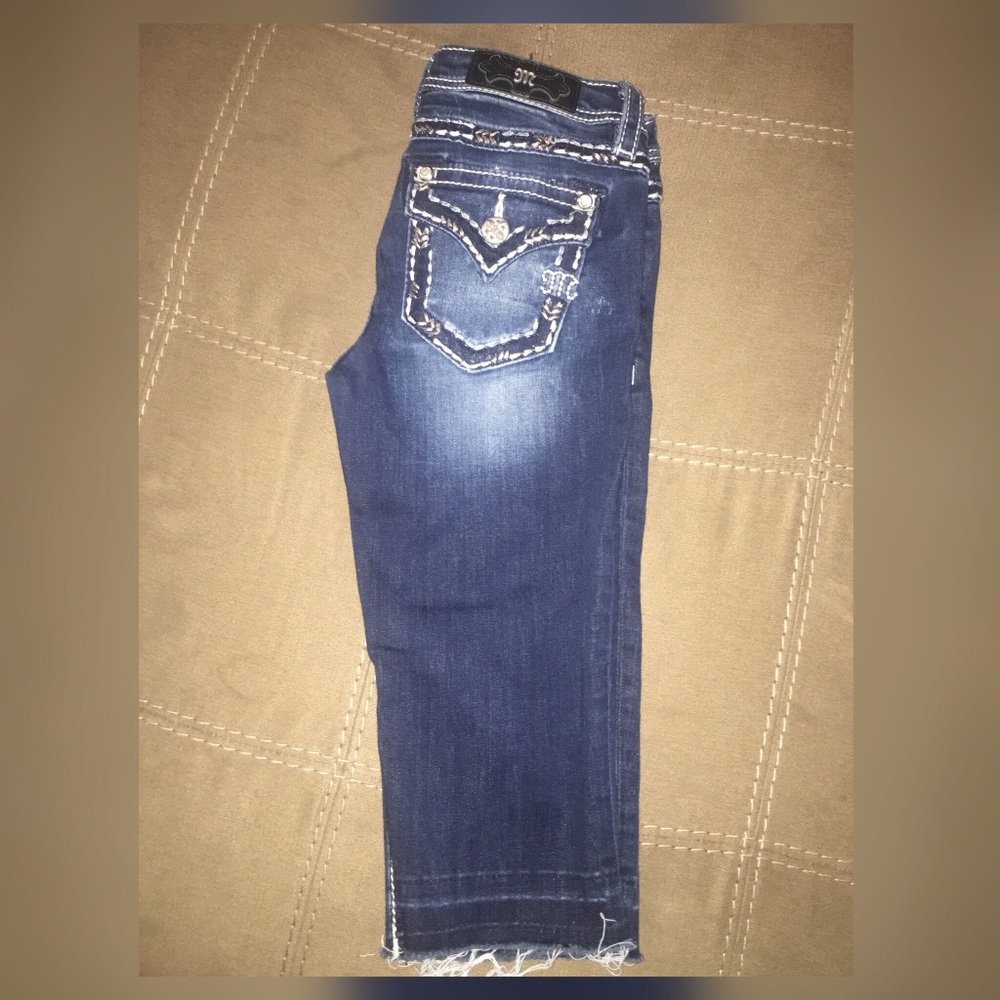 Miss Me Girl Capri Jeans